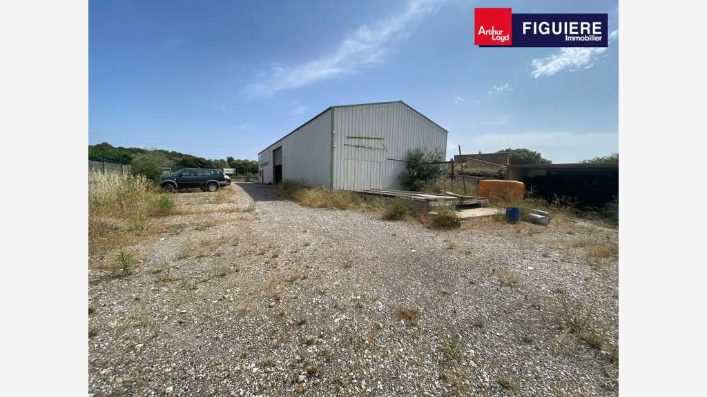 225m² de local d'activités à louer Lançon Provence