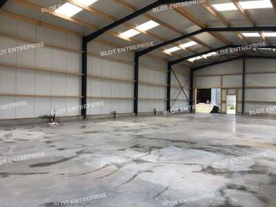 Location Locaux d'activités - Entrepôts à Landerneau