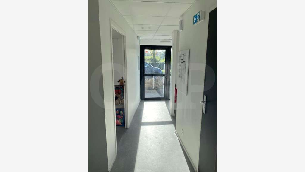 A louer local d'activité 195m² à Landévant