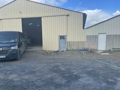 A louer entrepôt 500m² à Plouvorn 