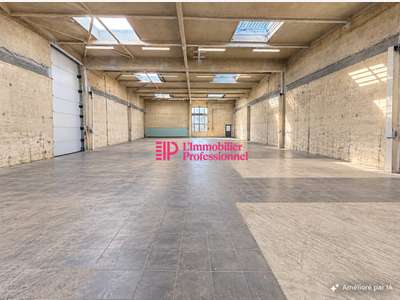 Entrepôt 415m² à louer à Lanester proche Kerpont 