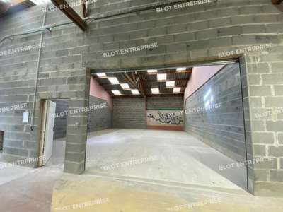 Location Locaux d'activités - Entrepôts à Languenan