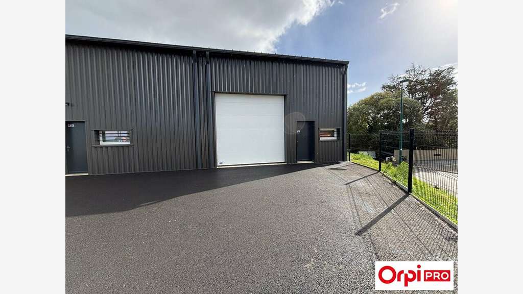 À LOUER  LOCAL D'ACTIVITE NEUF DE 150 m²