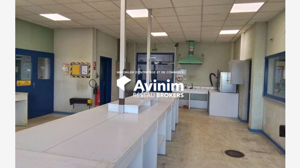 A louer local d'activité de 2700m² à Lannemezan