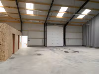 A louer local d'activité de 300m² en ZA à Lannion