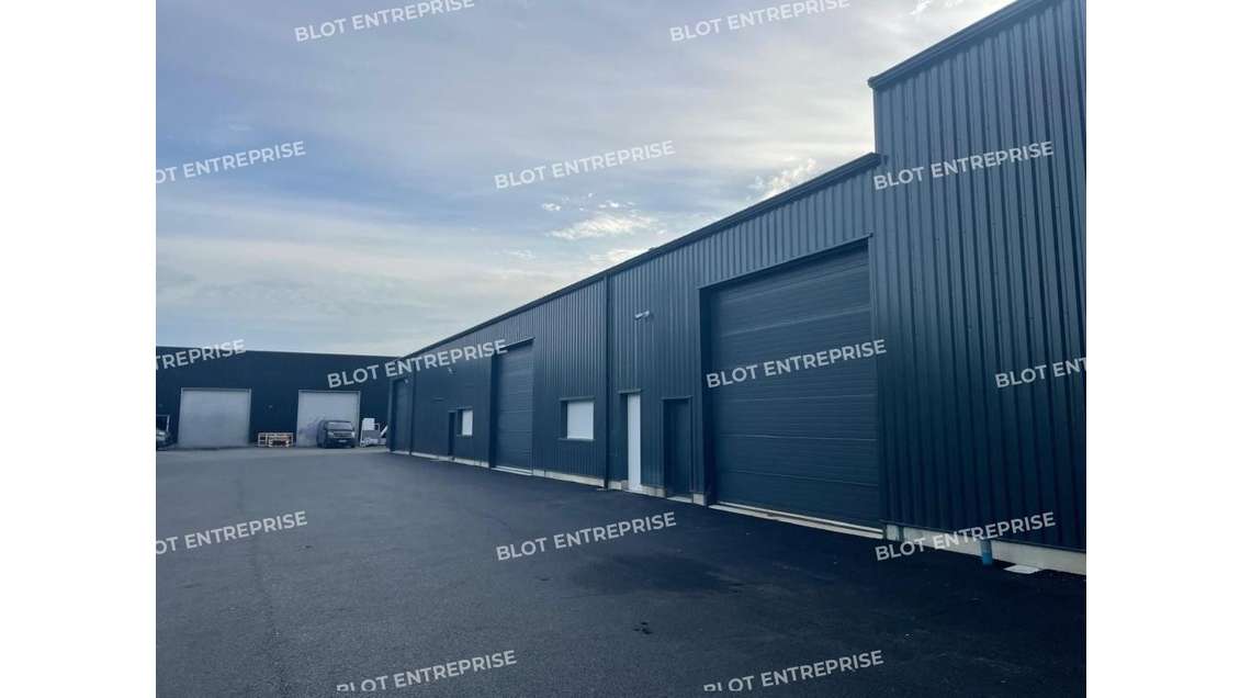 A louer cellule d'activités 150m² à Lanvollon