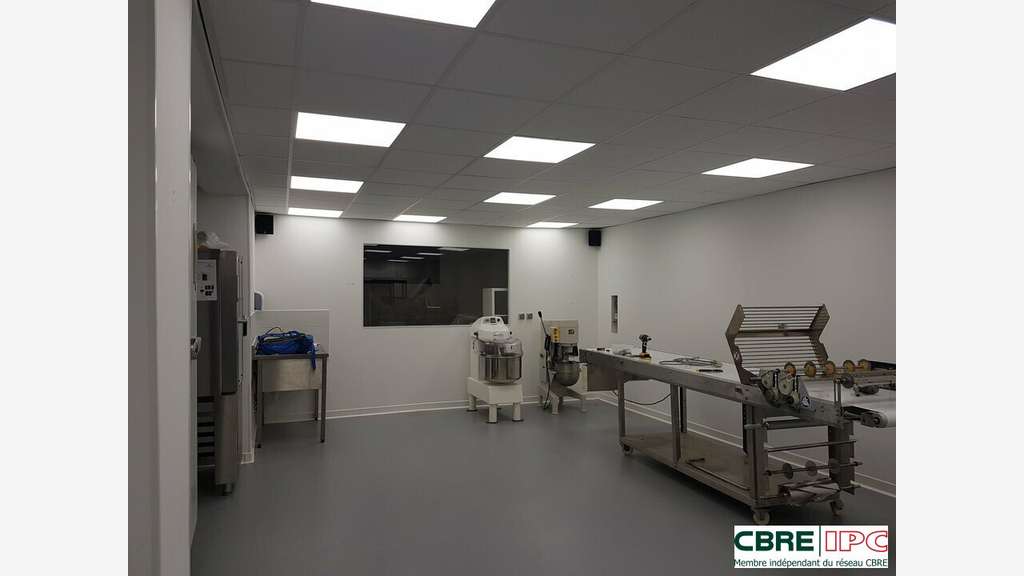 Location local activités 126m² en ZA Larressore