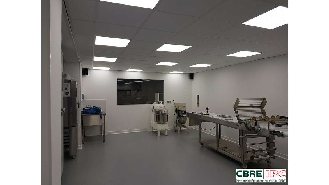 Location local activités 126m² en ZA Larressore  