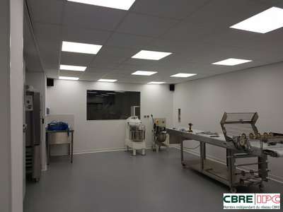 Location local activités 126m² en ZA Larressore  