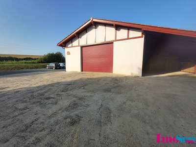 Location Locaux d'activités - Entrepôts à Larressore