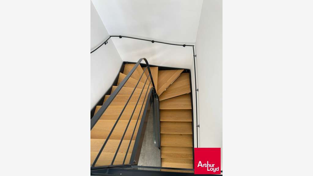 A louer local d'activités 120m² 240m² Larressore