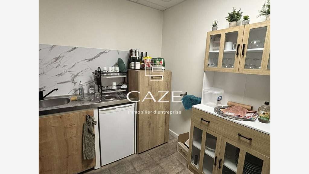 LOCAL D'ACTIVITE - SHOWROOM