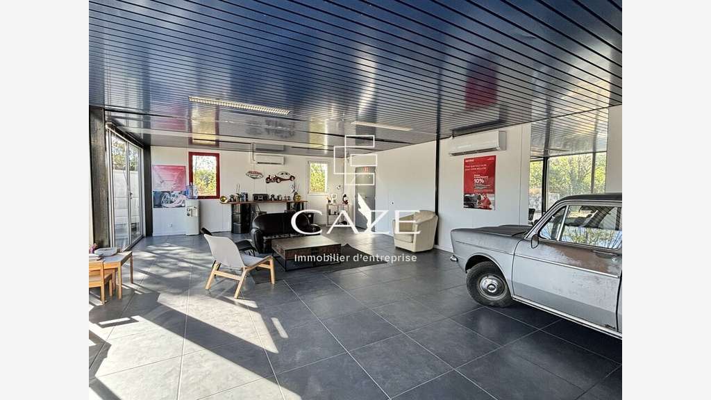 A louer bâtiment 800m² en zone d'activité Latresne