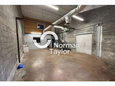 Location Locaux d'activités - Entrepôts à Lattes