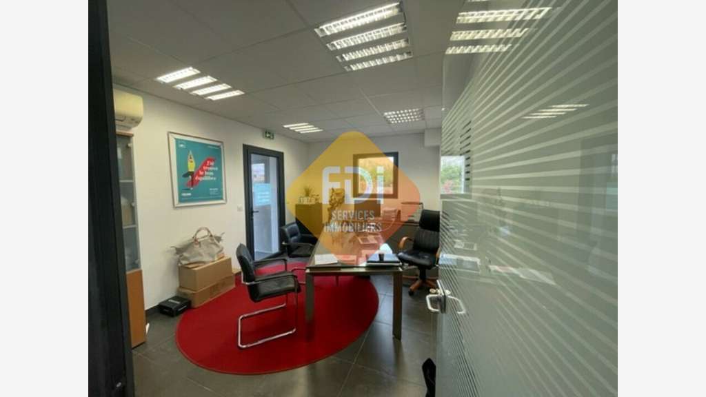 LOCAL PROFESSIONNEL A LOUER - LATTES