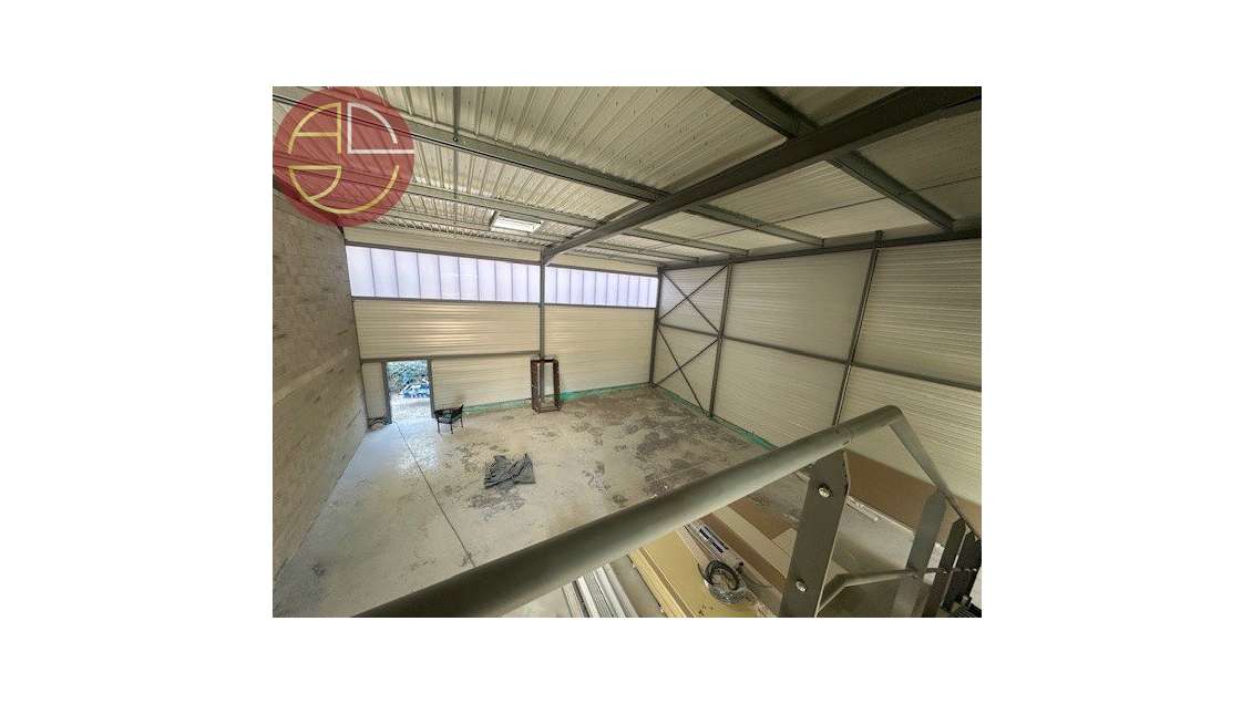 A louer dépôt 518.5m² à Launaguet