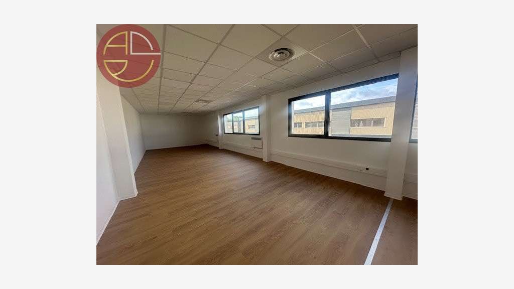 A louer entrepôt 335m² à Launaguet