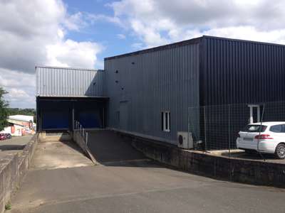 Location Locaux d'activités - Entrepôts à Laval