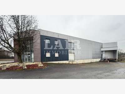 A louer bâtiment industriel logistique 5304m²Laval