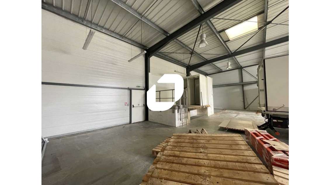 A louer Local d'activité 300m² Le barp