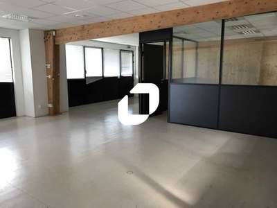 Location Locaux d'activités - Entrepôts au Barp