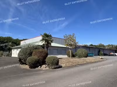 À LOUER - LOCAUX D'ACTIVITÉS - 1 016 M² - LE BI