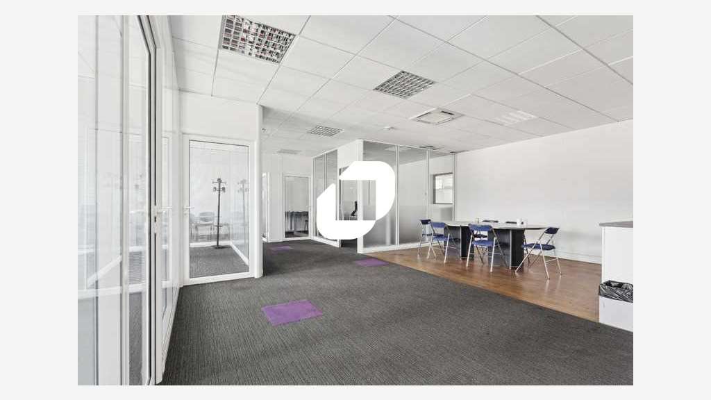 A louer Local d'activité 1718m² Le blanc mesnil