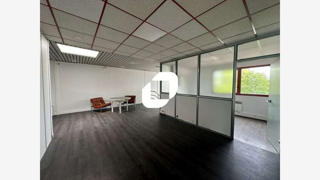 A louer Local d'activité 569m² Le blanc mesnil