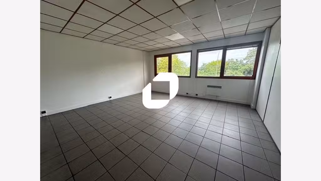 A louer Local d'activité 569m² Le blanc mesnil