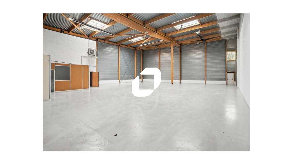 A louer Local d'activité 447m² Le bourget