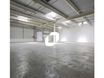 Location Locaux d'activités - Entrepôts au Bourget