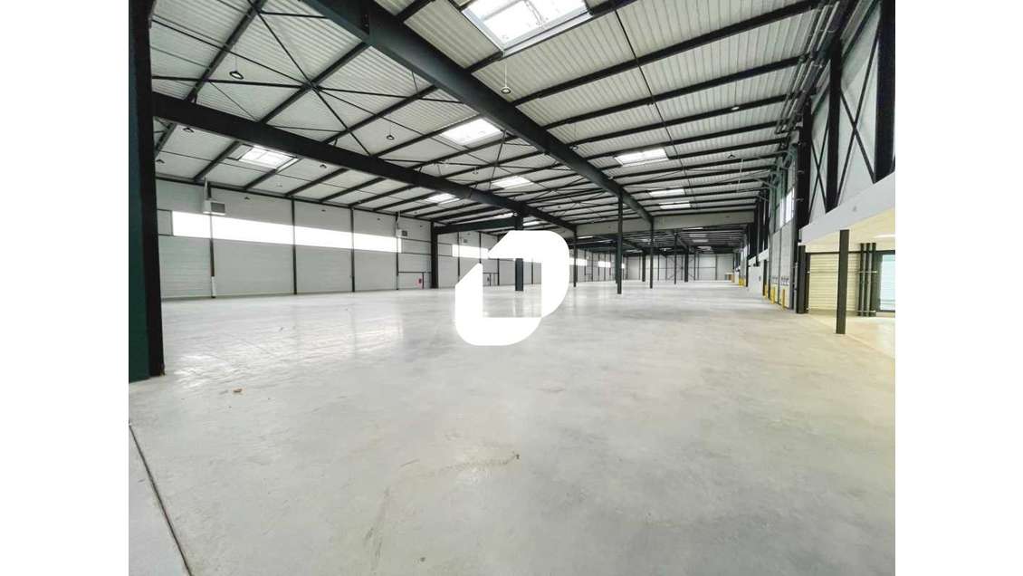 A louer Local d'activité 1251m² Le bourget