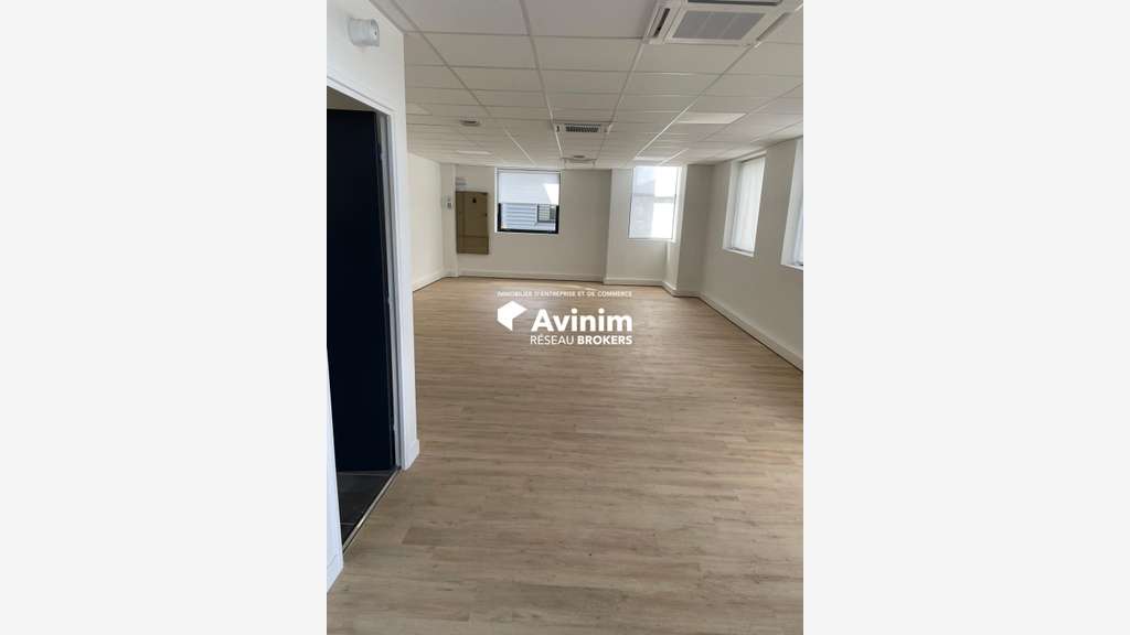 A louer local d'activité 596m² ZI Le Bourget