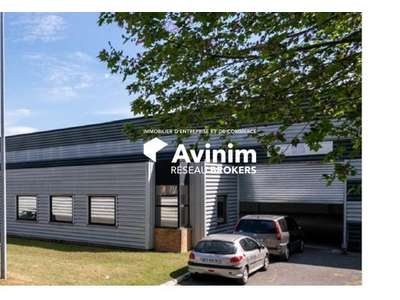 Location Locaux d'activités - Entrepôts au Bourget