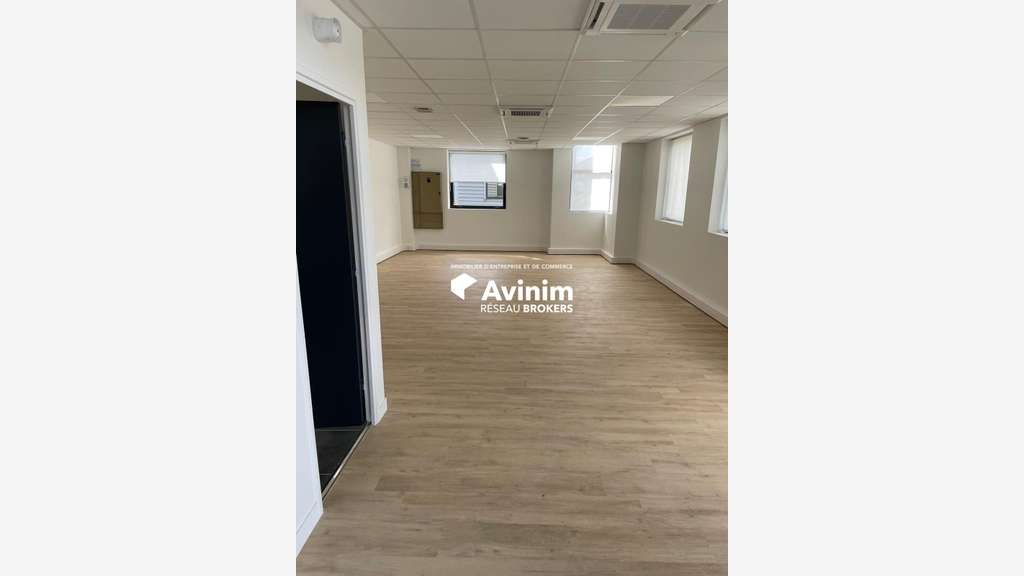 A louer local d'activité 596m² ZI Le Bourget