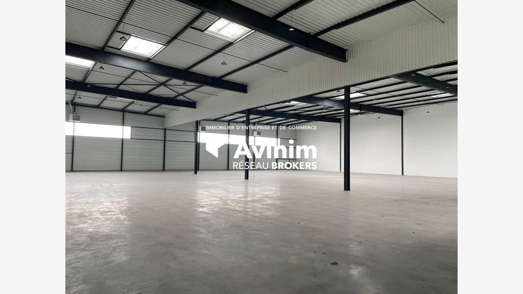 A louer local d'activité 1245m² ZI Le Bourget