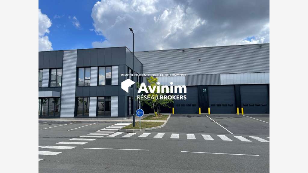 A louer local d'activité 1245m² ZI Le Bourget