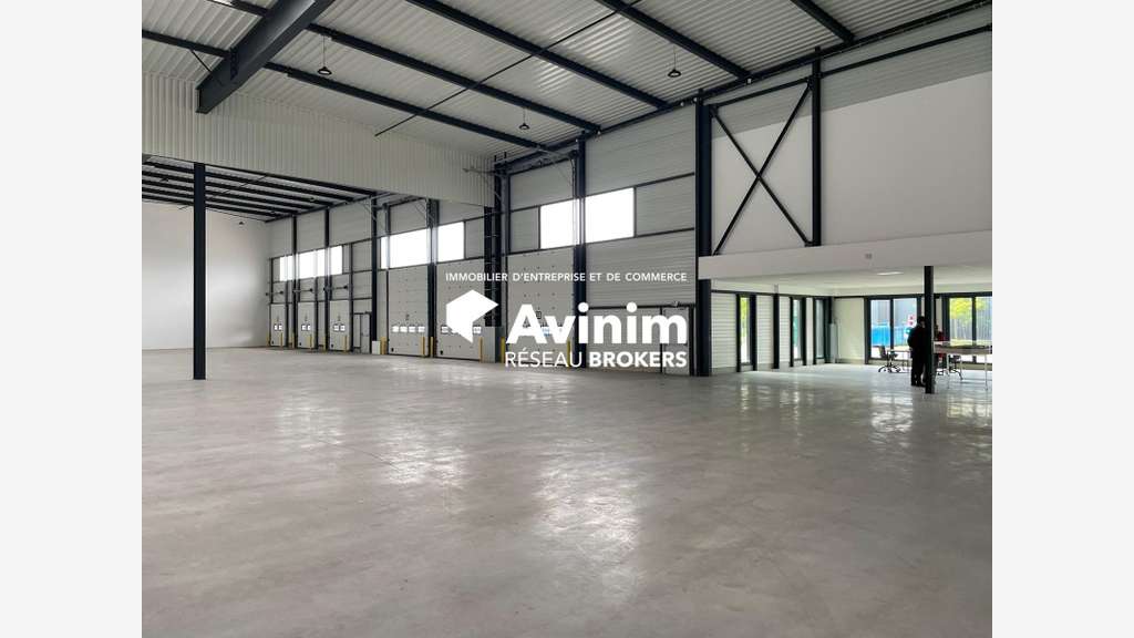 A louer local d'activité 1251m² ZI Le Bourget
