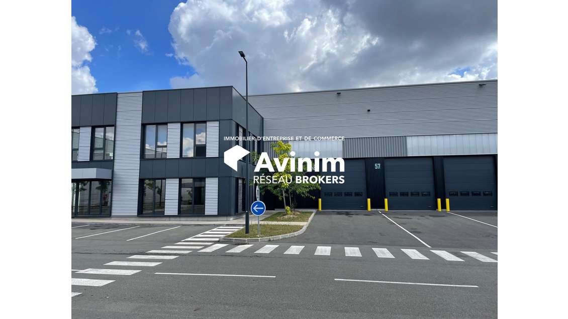 A LOUER - LOCAL D'ACTIVITE 1 251 m2