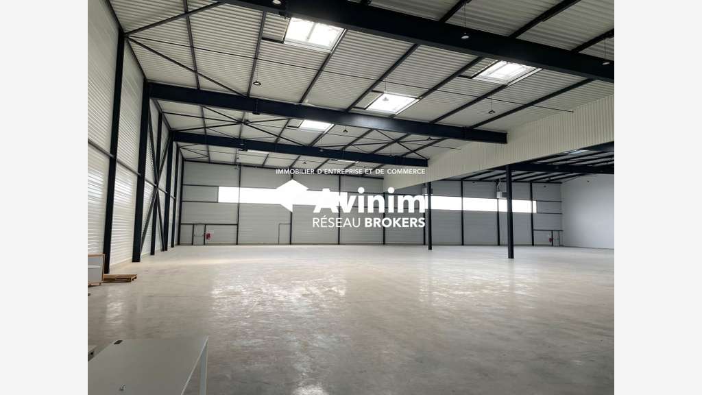 A louer local d'activité 1251m² ZI Le Bourget