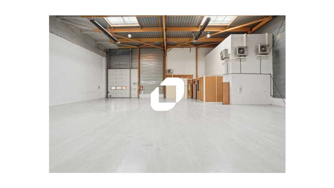 A louer Local d'activité 620m² Le bourget