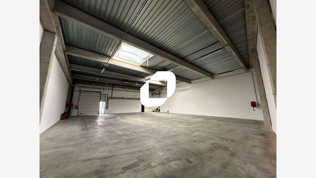 A louer Local d'activité 474m² Le bourget