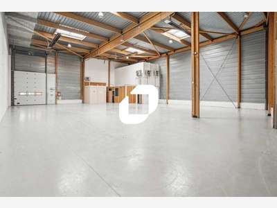 A louer Local d'activité 902m² Le bourget