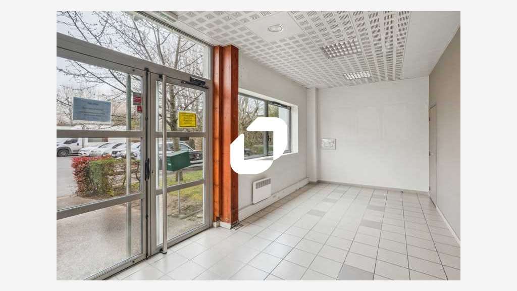 A louer Local d'activité 447m² Le bourget
