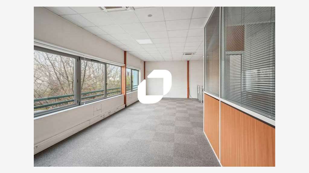 A louer Local d'activité 447m² Le bourget