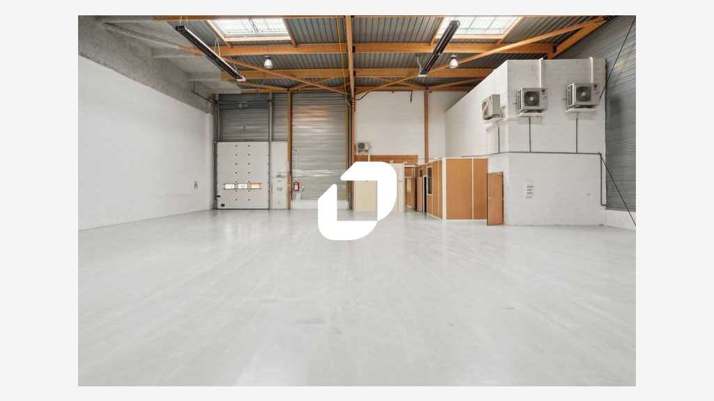 A louer Local d'activité 620m² Le bourget