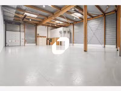 A louer Local d'activité 902m² Le bourget