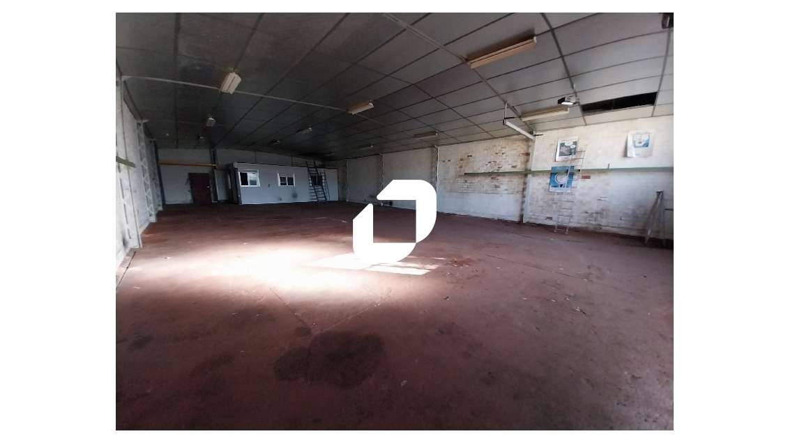 A louer Local d'activité 243m² Le bouscat