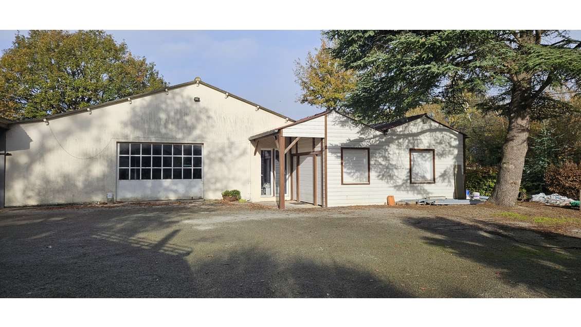 Location local artisanal de 110m² Le Cellier