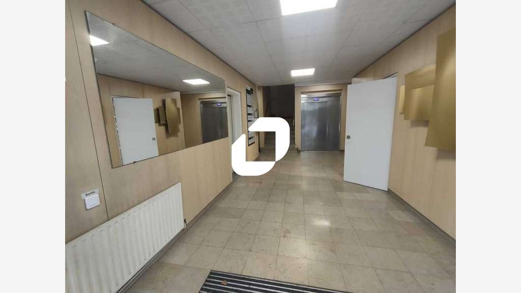 A louer Local d'activité 146m² Le chesnay